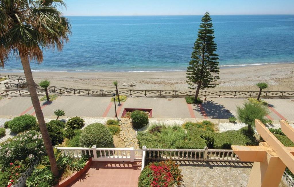 Penthouse On The Beachfront Estepona Eksteriør bilde