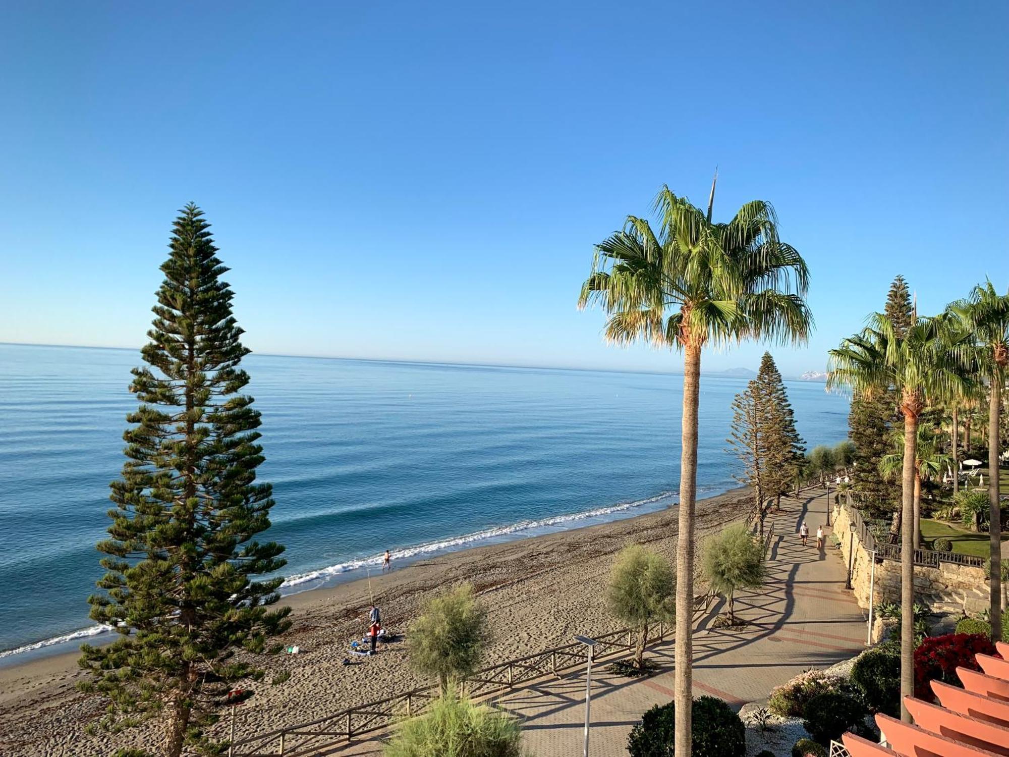Penthouse On The Beachfront Estepona Eksteriør bilde